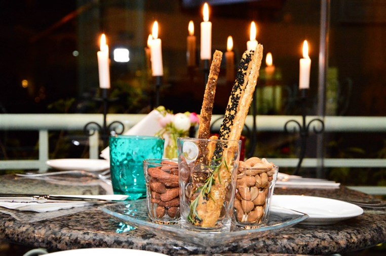 eCafe Sursock on Saturday Night